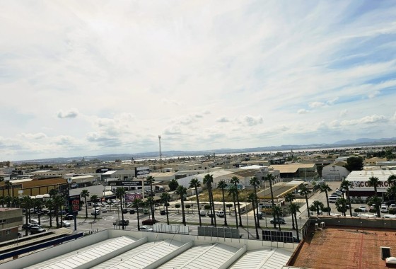 Sprzedaż - Apartament / Mieszkanie -
Torrevieja - Nueva Torrevieja