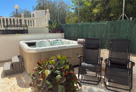 Resale - Wohnung / Apartment -
Torrevieja - La Mata