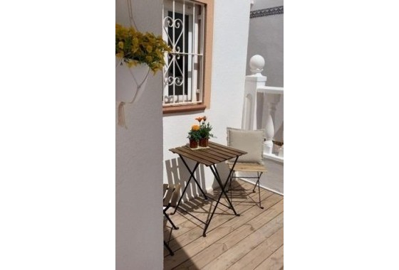 Resale - Wohnung / Apartment -
Torrevieja - La Mata
