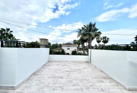 Sprzedaż - Willa wolnostojąca -
Catral - Costa Blanca