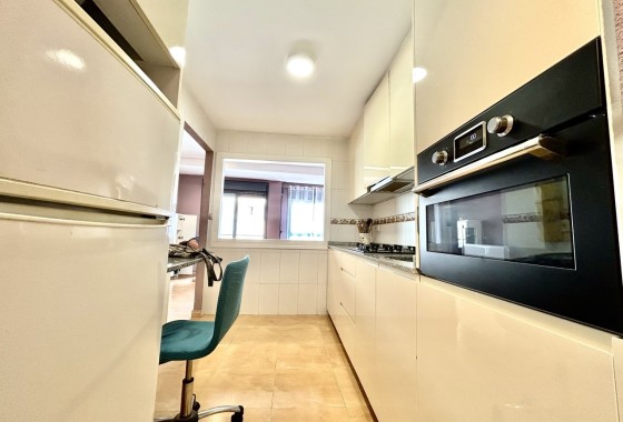 Sprzedaż - Apartament / Mieszkanie -
Torrevieja - Costa Blanca