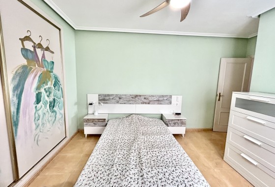 Sprzedaż - Apartament / Mieszkanie -
Torrevieja - Costa Blanca