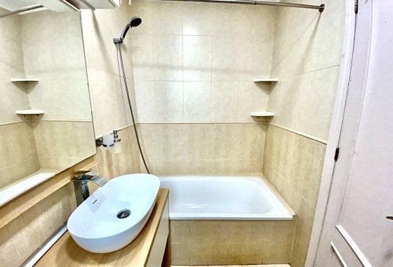 Sprzedaż - Apartament / Mieszkanie -
Torrevieja - Costa Blanca