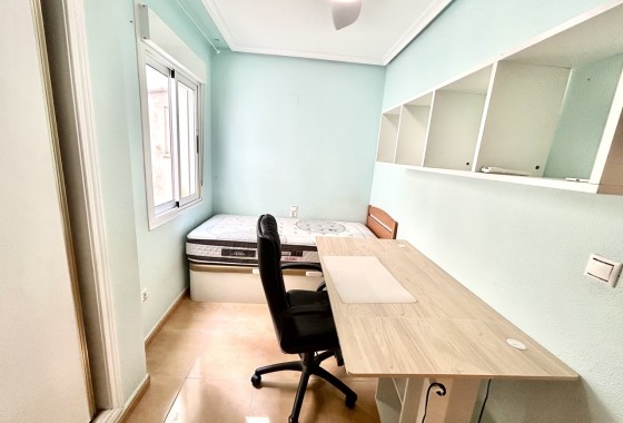 Sprzedaż - Apartament / Mieszkanie -
Torrevieja - Costa Blanca