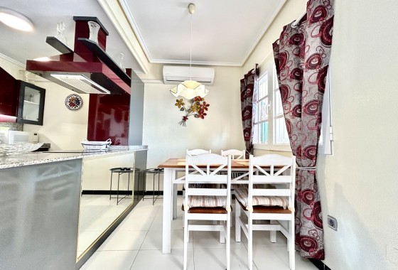 Sprzedaż - Apartament / Mieszkanie -
Los Altos - Costa Blanca