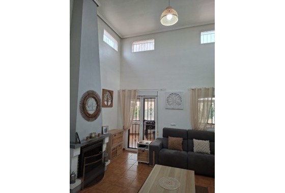 Resale - Freistehende Villa -
Catral