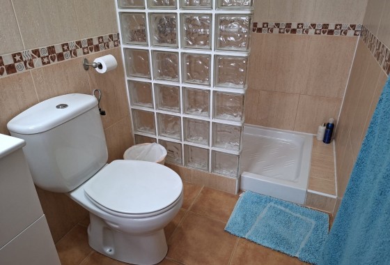 Resale - Freistehende Villa -
Catral