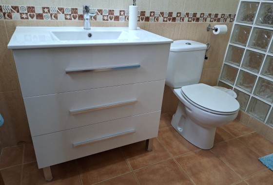 Resale - Freistehende Villa -
Catral