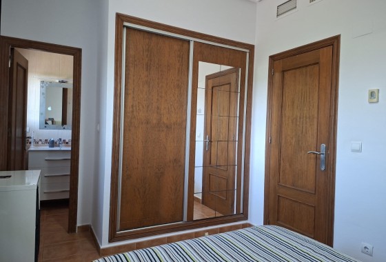 Resale - Freistehende Villa -
Catral
