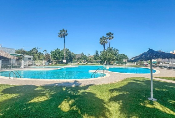 Sprzedaż - Apartament / Mieszkanie -
Torrevieja - Los Balcones - Los Altos del Edén
