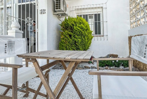 Sprzedaż - Apartament / Mieszkanie -
Torrevieja - Los Balcones - Los Altos del Edén