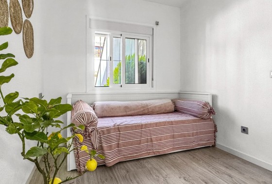 Sprzedaż - Apartament / Mieszkanie -
Torrevieja - Los Balcones - Los Altos del Edén