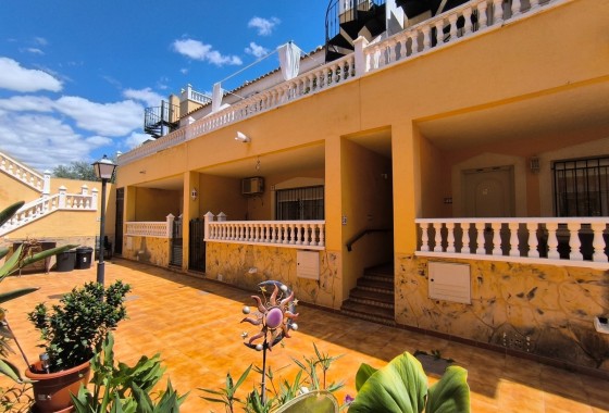 Resale - Wohnung / Apartment -
Orihuela