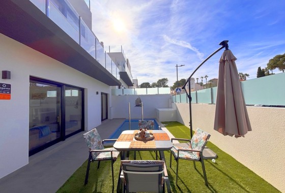 Revente - Villa Individuelle -
Villamartín - Costa Blanca