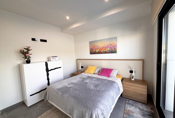 Revente - Villa Individuelle -
Villamartín - Costa Blanca