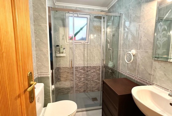 Revente - Appartement -
Torrevieja - Center