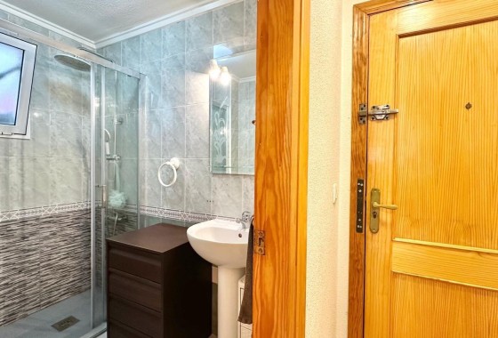 Revente - Appartement -
Torrevieja - Center