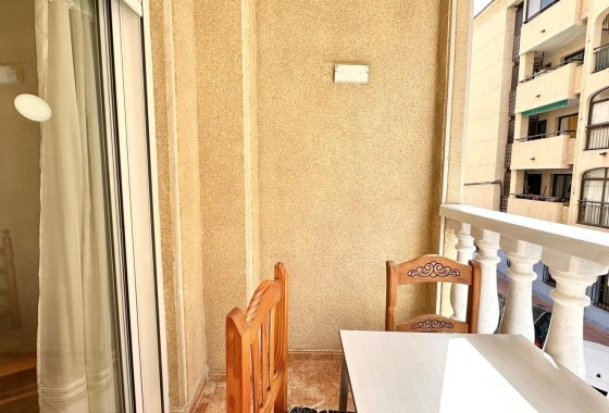 Revente - Appartement -
Torrevieja - Center
