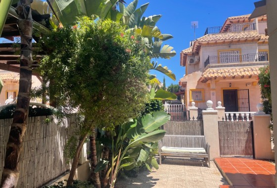 Herverkoop - Vrijstaande Villa -
Orihuela Costa - La Regia