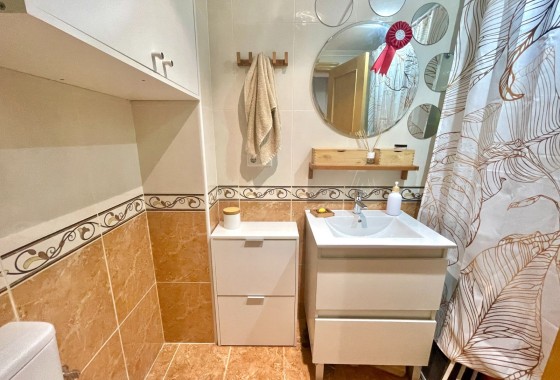 Resale - Apartment / Flat -
Almoradí