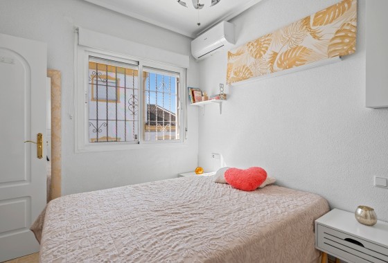 Revente - Villa mitoyenne -
Benijofar - Monte Azul
