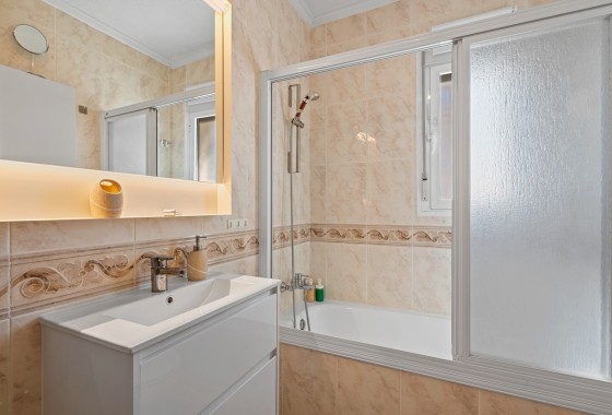 Revente - Villa mitoyenne -
Benijofar - Monte Azul