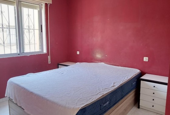Revente - Appartement -
Torrevieja - Carrefour