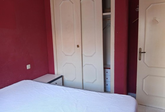 Revente - Appartement -
Torrevieja - Carrefour