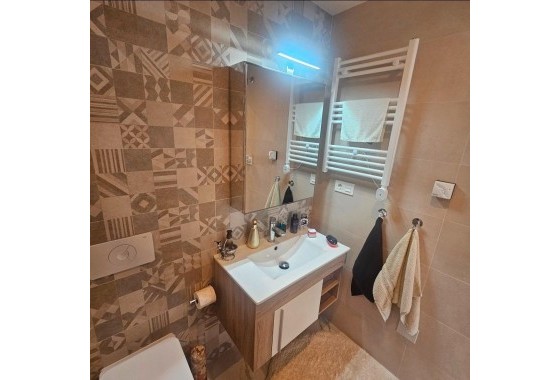 Sprzedaż - Apartament / Mieszkanie -
Orihuela Costa - Los Almendros-la Florida
