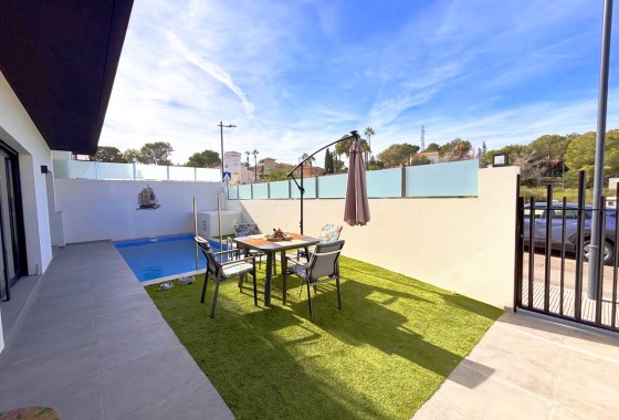 Revente - Villa Individuelle -
Villamartín - Costa Blanca