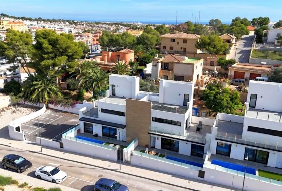 Revente - Villa Individuelle -
Villamartín - Costa Blanca
