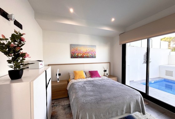 Revente - Villa Individuelle -
Villamartín - Costa Blanca
