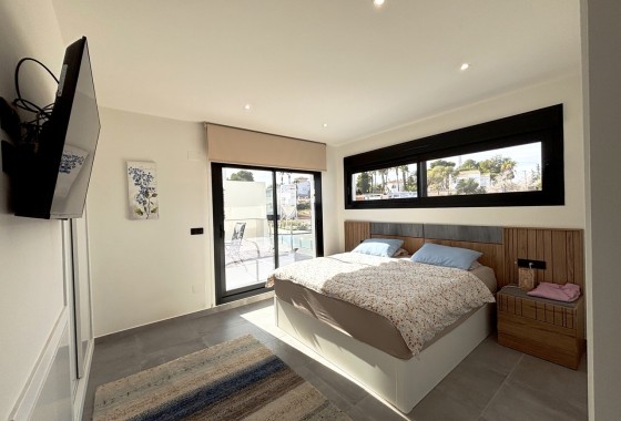 Revente - Villa Individuelle -
Villamartín - Costa Blanca