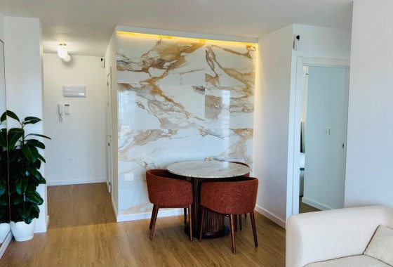 Revente - Appartement -
Torrevieja - Punta Prima