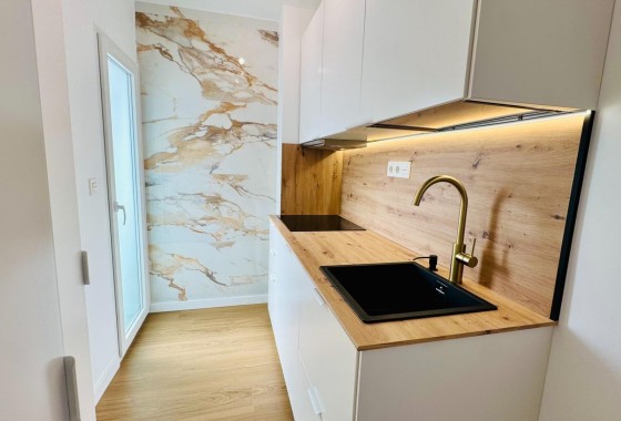 Revente - Appartement -
Torrevieja - Punta Prima