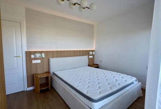 Revente - Appartement -
Torrevieja - Punta Prima