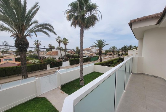 Sprzedaż - Willa wolnostojąca -
Orihuela Costa - Cabo Roig