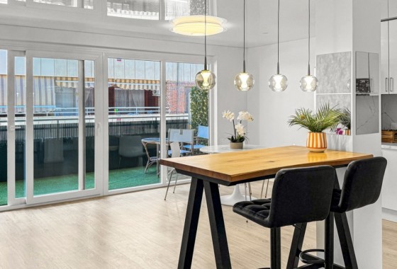Sprzedaż - Apartament / Mieszkanie -
Torrevieja - El Acequión - Los Náufragos