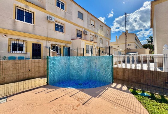 Sprzedaż - Dom miejski -
Orihuela Costa - Las Filipinas