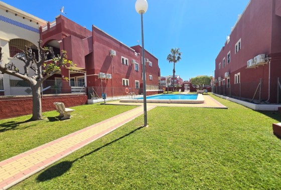 Sprzedaż - Apartament / Mieszkanie -
Orihuela Costa - Los Altos *