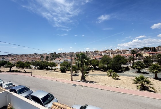 Sprzedaż - Apartament / Mieszkanie -
Villamartín