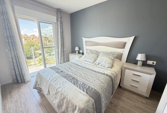 Sprzedaż - Apartament / Mieszkanie -
Villamartín