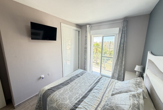 Sprzedaż - Apartament / Mieszkanie -
Villamartín
