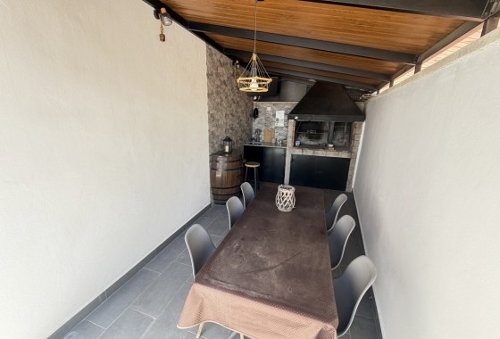 Sprzedaż - Apartament / Mieszkanie -
Villamartín