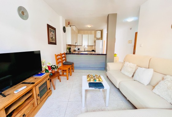 Resale - Wohnung / Apartment -
San Miguel de Salinas - Inland