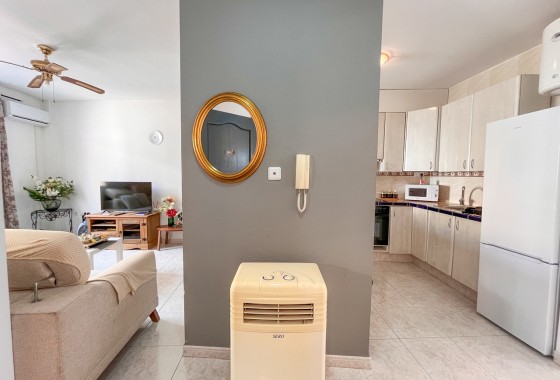 Resale - Wohnung / Apartment -
San Miguel de Salinas - Inland