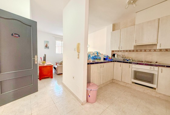 Resale - Wohnung / Apartment -
San Miguel de Salinas - Inland