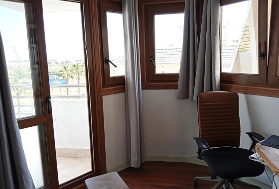 Sprzedaż - Apartament / Mieszkanie -
Torrevieja - MAR AZUL LA VELETA