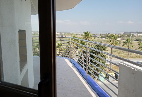 Sprzedaż - Apartament / Mieszkanie -
Torrevieja - MAR AZUL LA VELETA