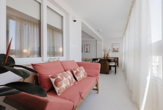 Wynajem długoterminowy - Apartament / Mieszkanie -
Torrevieja - Playa del Acequión